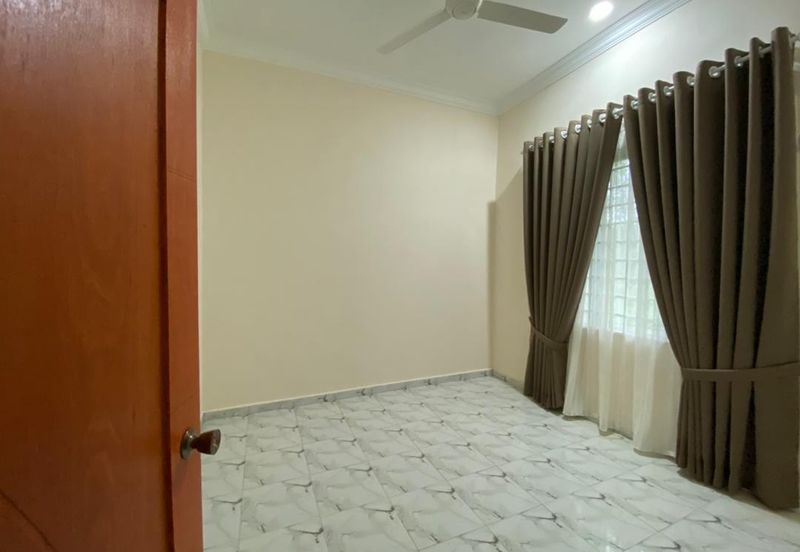 Kampung Sungai Mas Machang Kelantan Banglo dengan Tanah Luas 