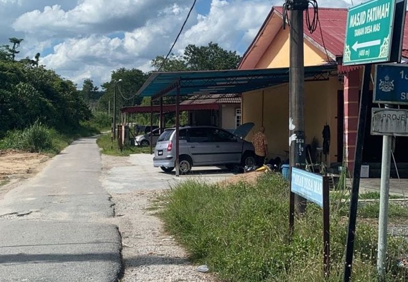 Kampung Sungai Mas Machang Kelantan Banglo dengan Tanah Luas 