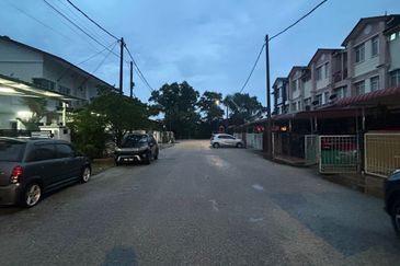 Townhouse Bukit Minyak Penang Turun Harga 