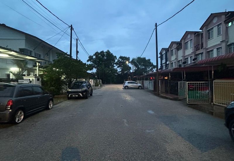 Townhouse Bukit Minyak Penang Turun Harga 