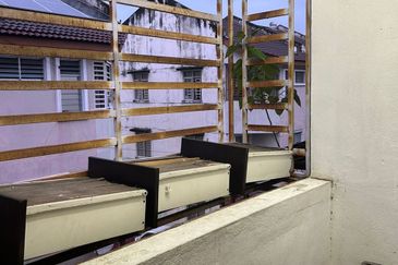 Townhouse Bukit Minyak Penang Turun Harga 