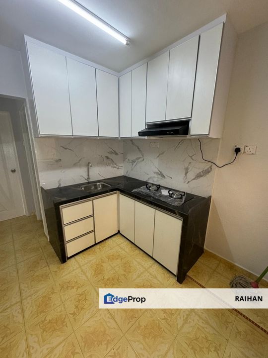 Renovated Flat Gertak Sanggul Teluk Kumbar Penang ada Lift, Penang, Teluk Kumbar