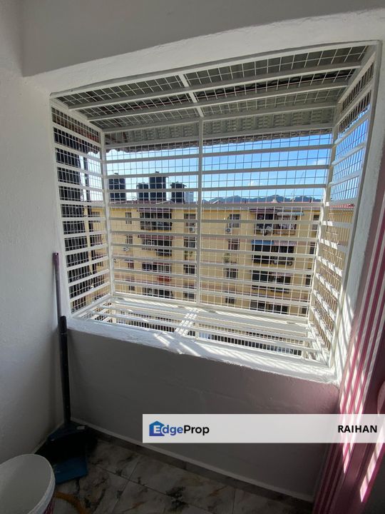 Pangsapuri Teluk Kumbar Renovated Dan Cantik , Penang, Teluk Kumbar