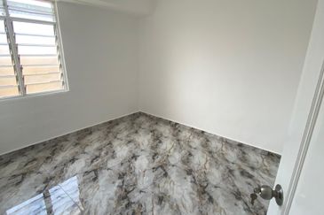 Pangsapuri Teluk Kumbar Renovated Dan Cantik 