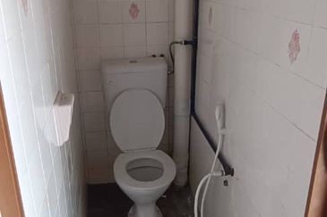 Flat Hamna Gelugor Penang Ada Strata title Harga Nego 