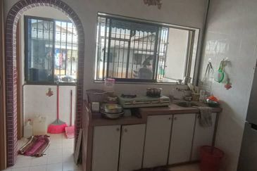 Flat Hamna Gelugor Penang Ada Strata title Harga Nego 