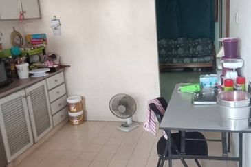 Flat Hamna Gelugor Penang Ada Strata title Harga Nego 