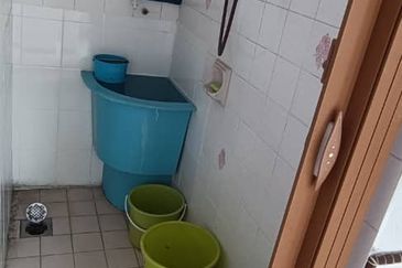 Flat Hamna Gelugor Penang Ada Strata title Harga Nego 