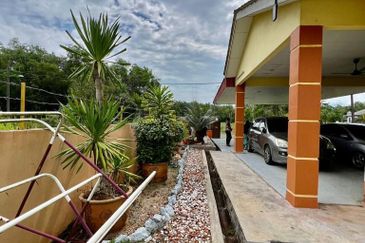 Permaipura Golf and Country Club Bedong Kedah Non Bumi Bungalow Fully Renovated 