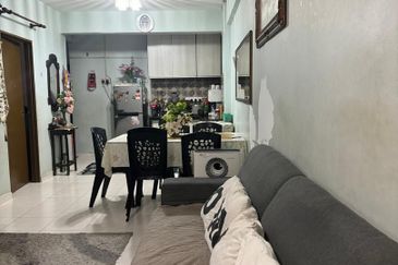 Pangsapuri Mutiara Anggun Sungai Nibong Penang Freehold and Renovated Near Queensbay Mall 