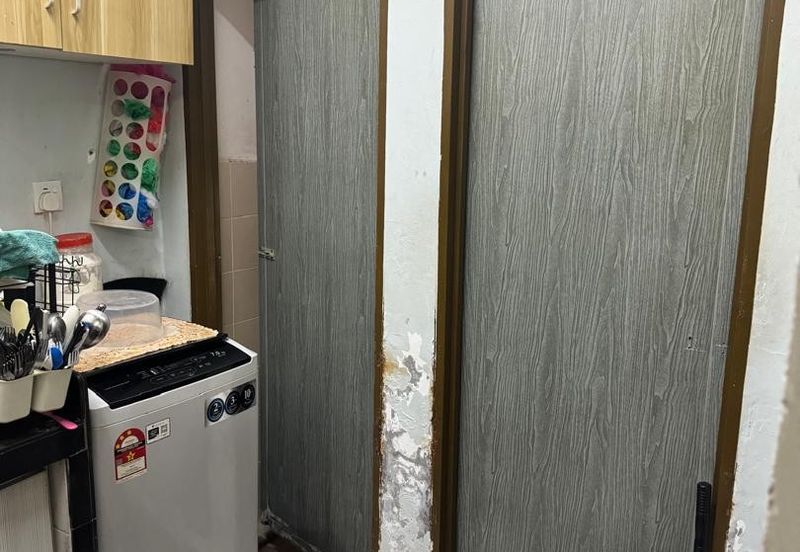 Pangsapuri Mutiara Anggun Sungai Nibong Penang Freehold and Renovated Near Queensbay Mall 