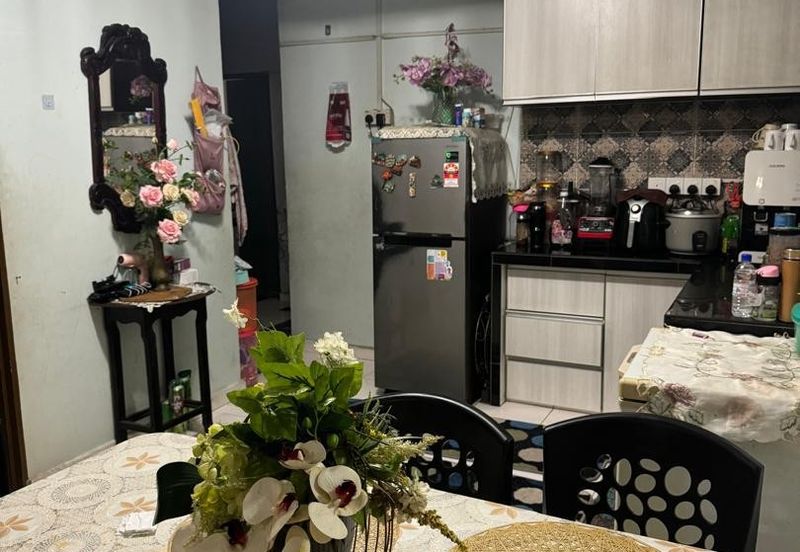 Pangsapuri Mutiara Anggun Sungai Nibong Penang Freehold and Renovated Near Queensbay Mall 