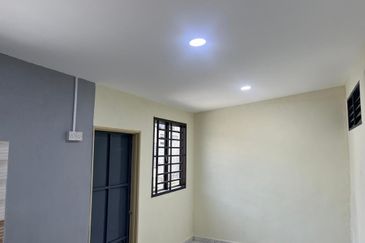 Taman Mahsuri Padang Serai Renovated Non Bumi Open Facing Teres