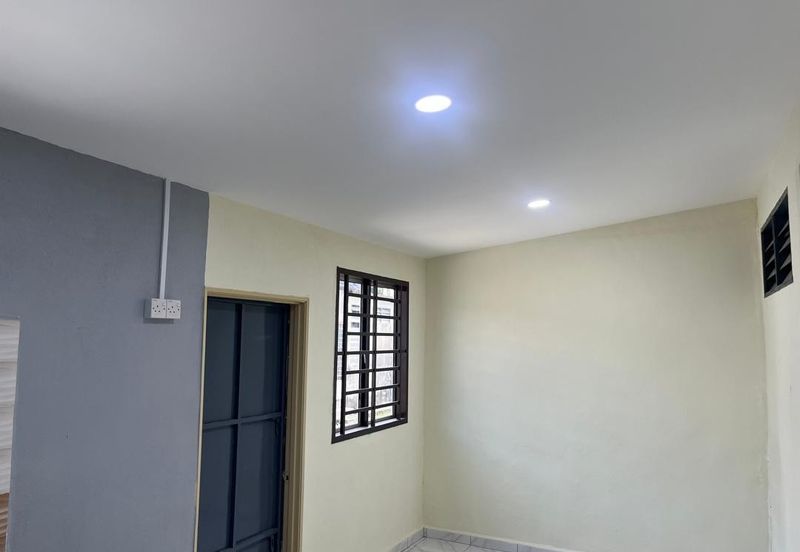 Taman Mahsuri Padang Serai Renovated Non Bumi Open Facing Teres