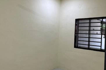 Taman Mahsuri Padang Serai Renovated Non Bumi Open Facing Teres