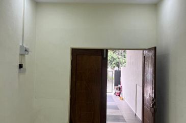 Taman Mahsuri Padang Serai Renovated Non Bumi Open Facing Teres