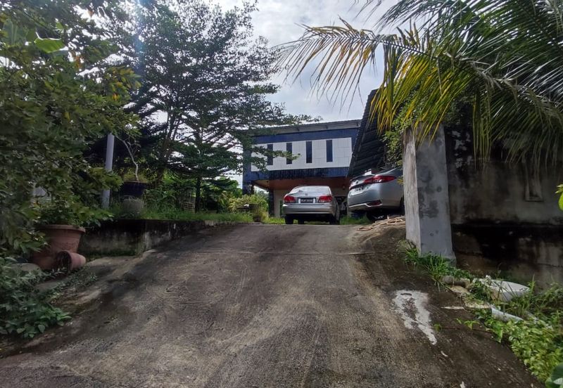 JALAN TUNKU BENDAHARA