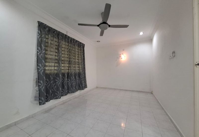 Taman Bunga Raya Sungai Petani Kedah Renovated Non Bumi Semi D Sekali Perabot 