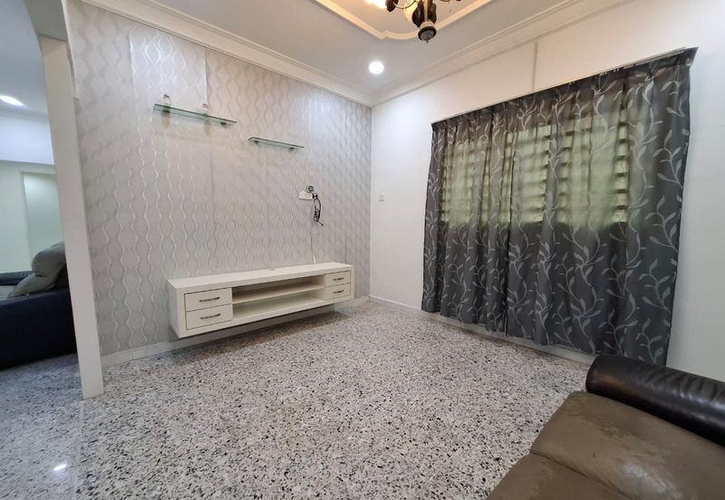 Taman Bunga Raya Sungai Petani Kedah Renovated Non Bumi Semi D Sekali Perabot 