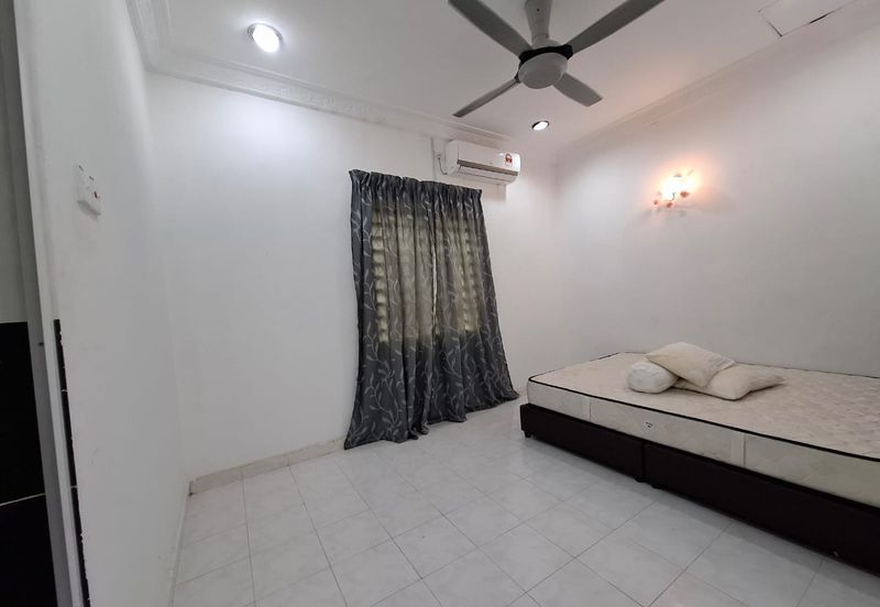 Taman Bunga Raya Sungai Petani Kedah Renovated Non Bumi Semi D Sekali Perabot 