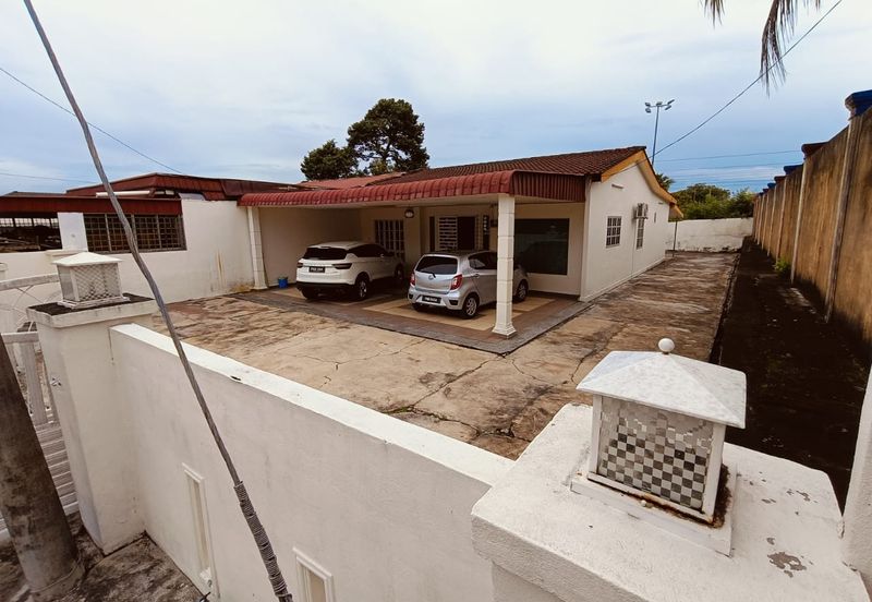 Taman Bunga Raya Sungai Petani Kedah Renovated Non Bumi Semi D Sekali Perabot 