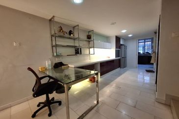 Taman Damai Padang Serai Kedah Renovated Fully Furnished Non Bumi Corner Lot 