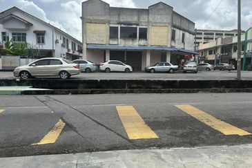 Taman Impiana Ria Bukit Mertajam Fully Reno and Extended Non Bumi Teres 