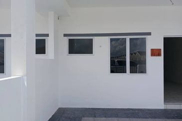 Lagenda Aman Tapah Perak Rumah Baru Siap Solar Panel Harga mirah