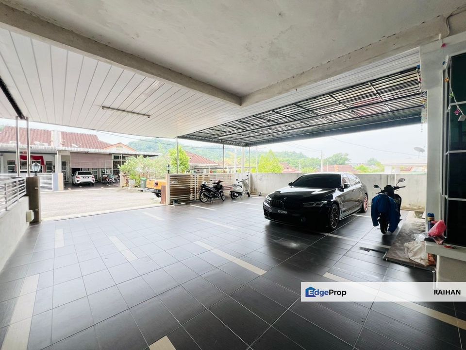 Taman Ixora Kulim Kedah Fully Renovated Semi D Cantik ada Extra Parking dan Tanah Luas , Kedah, Kulim