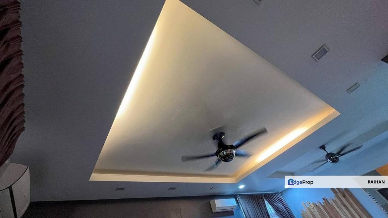 Kulim Techno City Renovated Fully Furnished Non Bumi Semi D Cantik , Kedah, Kulim