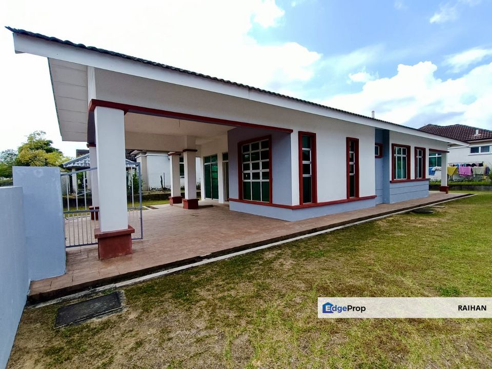 Taman Kulim Utama Kulim Non Bumi Bungalow Open Facing Near Infineon Facing , Kedah, Kulim
