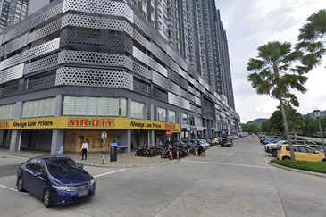 Bangi-Dengkil Nice Ground Floor Shop For Rent ; Welcome Business Owner