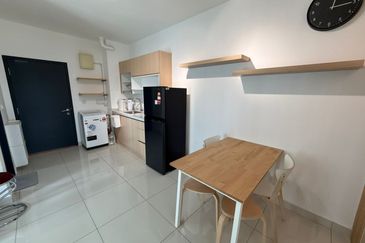 Near to Sunway 2room+1bath FREE WiFi & Parking ; Full Furnish with Air-cond ; 8min to Sunway Pyramid, Taylor Monash 