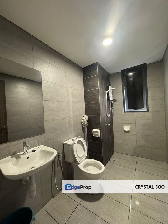 【FULLY FURNISHED ROOM INCLUDED WIFI & UTILITIES】Link with Segi College; 7min drive to Sunway Taylor Monash, EDUMETRO CAN MOVE IN NOW, Selangor, Subang