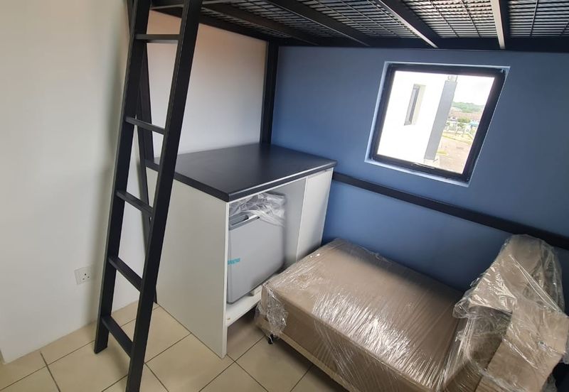 SPECIAL FOR CASH BUYER!!! Ready Tenant Inside DIRECT OWNER FULLY FURNISH Freehold Studio for SALE, Gated Guarded