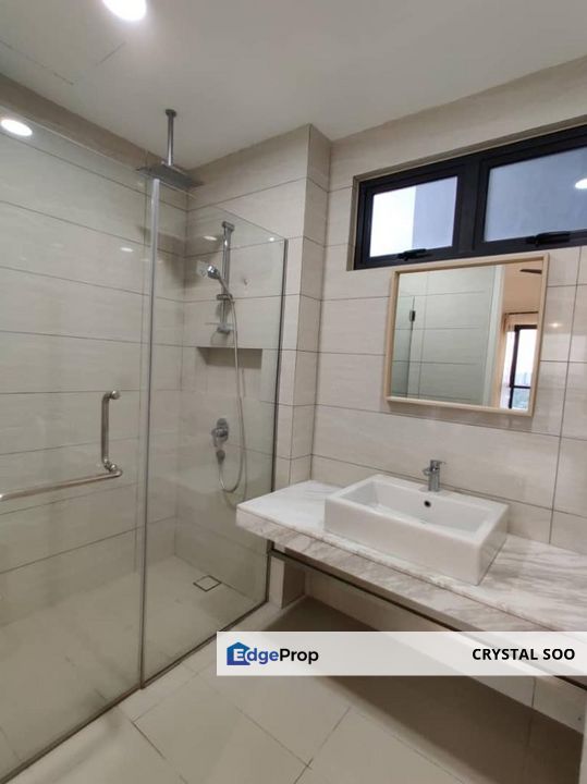 RARE Big Unit Tip Top Condition Tropicana Gardens Condo Big Layout For Sale, BEAUTIFUL GOLF VIEW, Walking 500meter to MRT Surian, Selangor, Tropicana