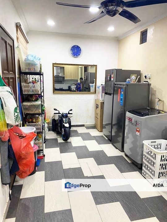 Taman Lestari Putra, Teres 2Tingkat 650k, Selangor, Seri Kembangan