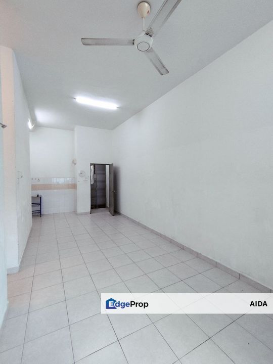 SURIA PERMAI APARTMENT, SERI KEMBANGAN GROUND FLOOR, 265K, Selangor, Puchong South
