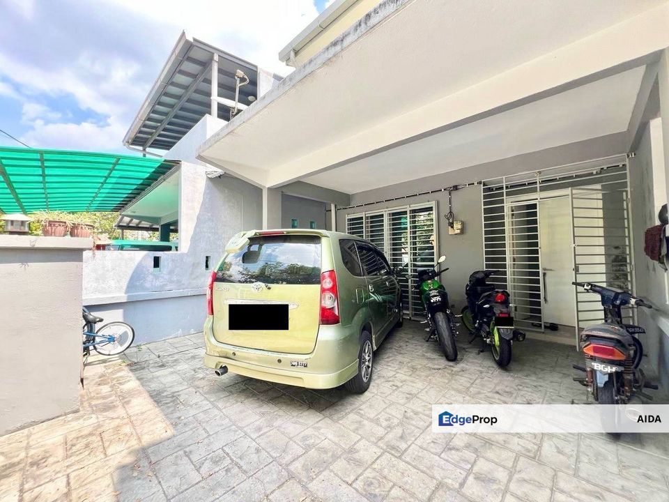 BANADAR TEKNOLOGI KAJANG, DOUBLE STOREY TERRACE HOUSE 470K, Selangor, Semenyih