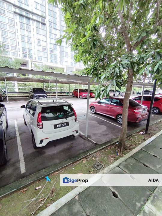 Suria Permai Apartment, Seri Kembangan, Ground Floor 265k, Selangor, Puchong South