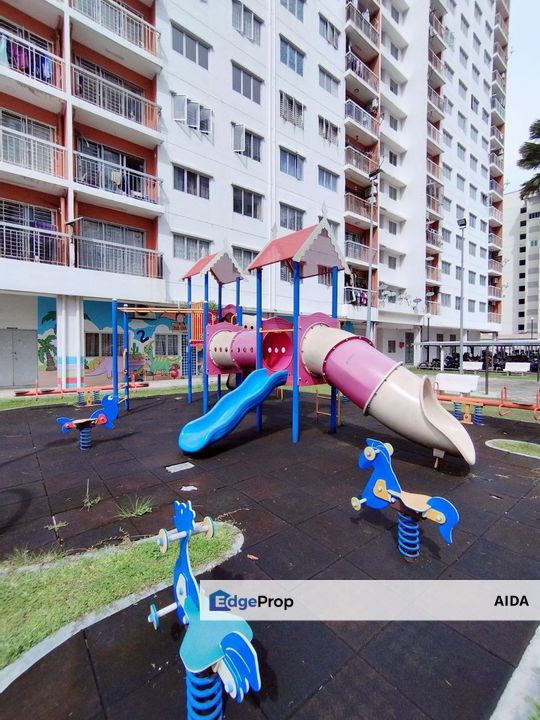 Suria Permai Apartment, Seri Kembangan, Ground Floor 265k, Selangor, Puchong South