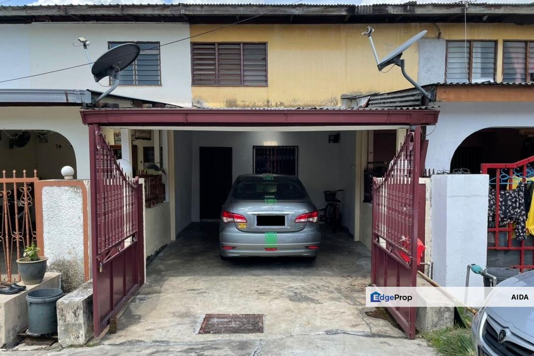 Taman Serdang Jaya, Teres 2Tingkat, Nearby Kuil Temple 295k, Selangor, Seri Kembangan