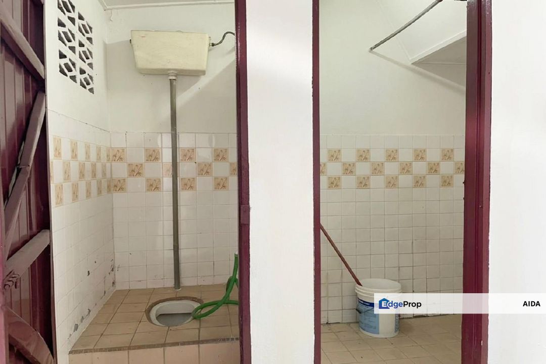 Taman Serdang Jaya, Teres 2Tingkat, Nearby Kuil Temple 295k, Selangor, Seri Kembangan