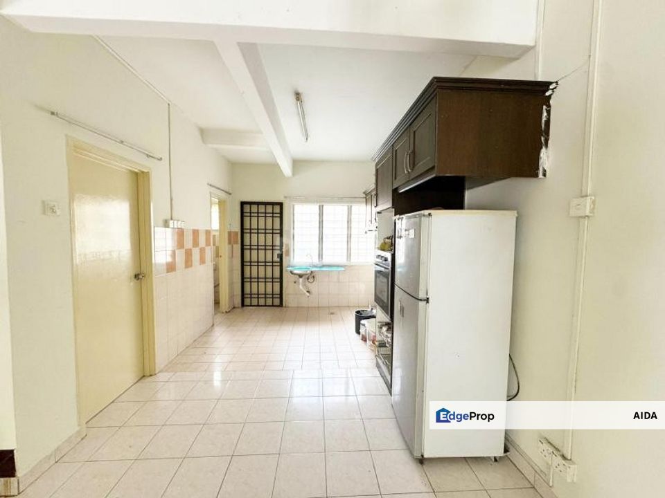 Taman Bukit Emas Balakong, teres 2 tingkat FREEHOLD 520k, Selangor, Balakong