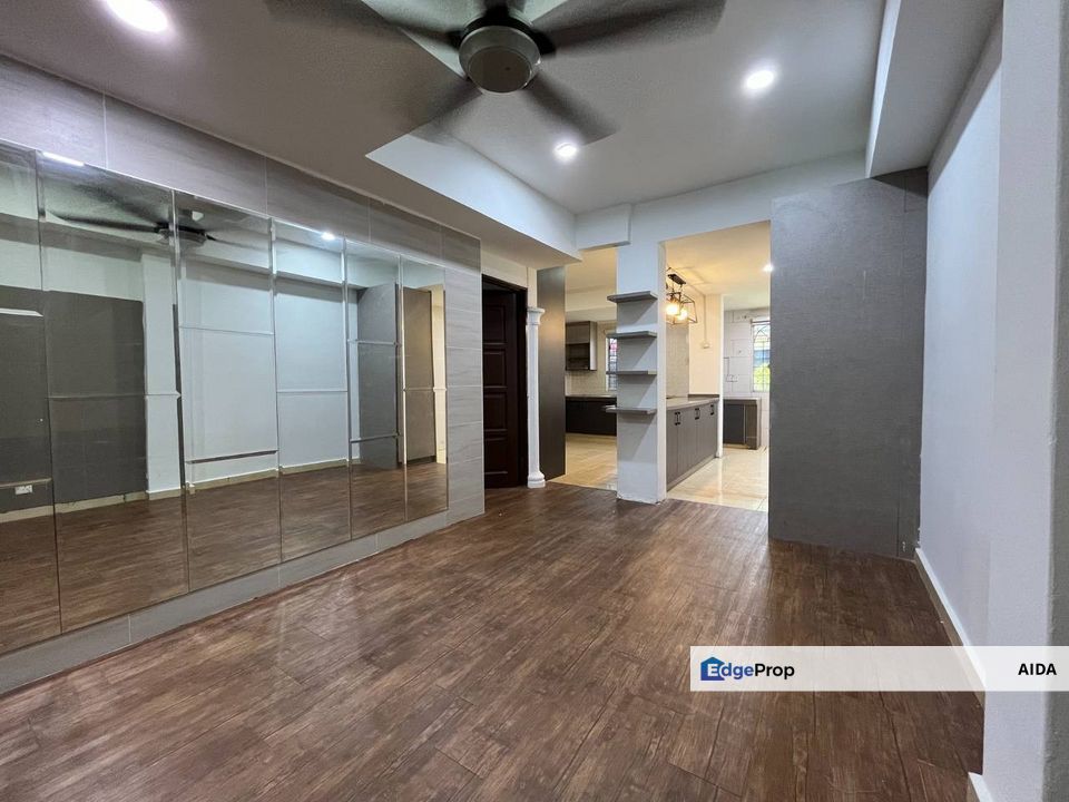 Taman Buana Perdana, Teres 1 1/2 tingkat , 130k below Market Value! 620k only, Selangor, Petaling Jaya