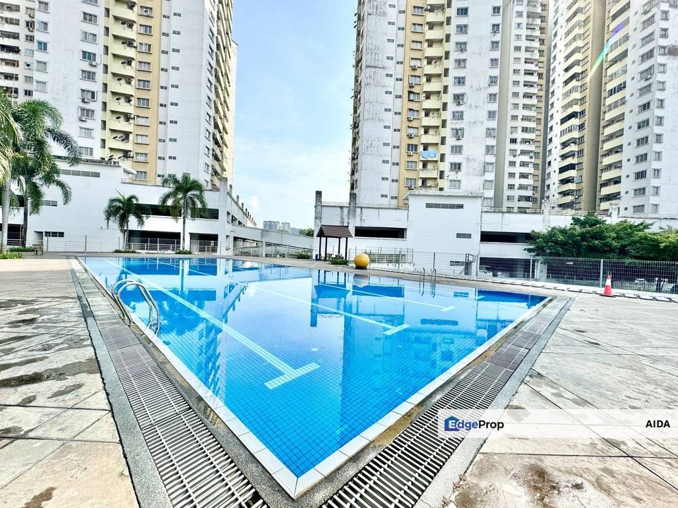 MAGNA VILLE CONDOMINIUM, SELAYANG, Selangor, Selayang