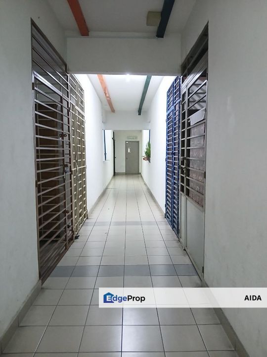 162 RESIDENSI SELAYANG, PARTIALLY FURNISHED 270K, Selangor, Selayang