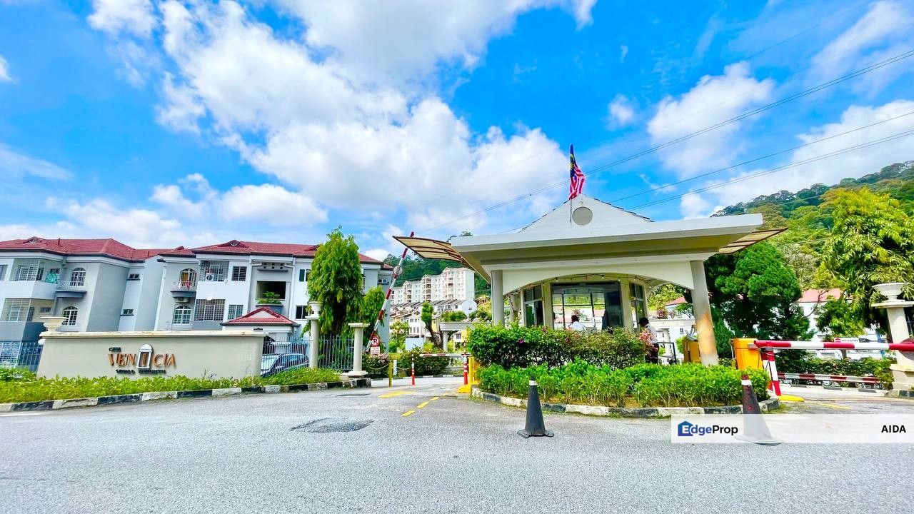 Casa Venicia Lakeview Taman Bukit Idaman Selayang, 299K(nego), Selangor, Selayang