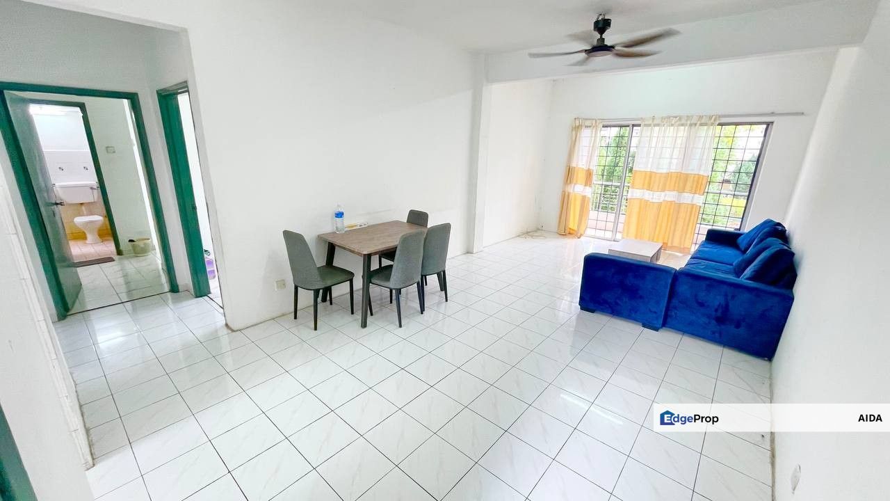 Casa Venicia Lakeview Taman Bukit Idaman Selayang, 299K(nego), Selangor, Selayang