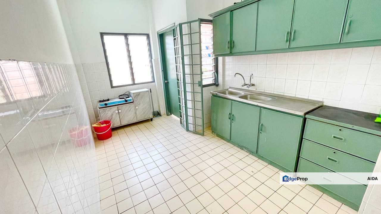 Casa Venicia Lakeview Taman Bukit Idaman Selayang, 299K(nego), Selangor, Selayang